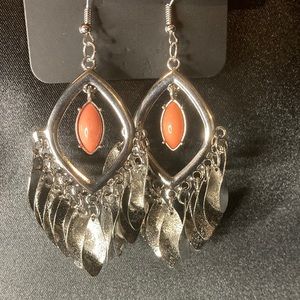 NWT! Gorgeous Southwestern Orange N Silver Earrings! Ready to Ship!